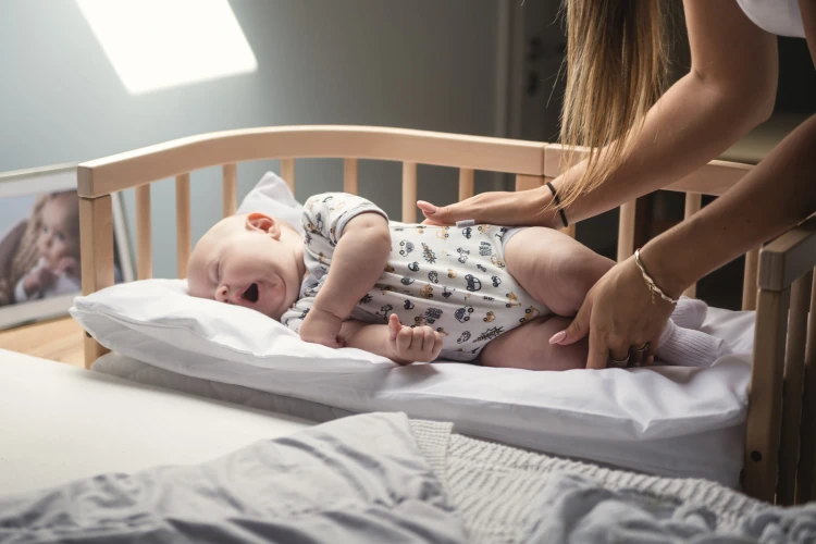 Łóżeczko Waldin 7w1 z materacem Natural