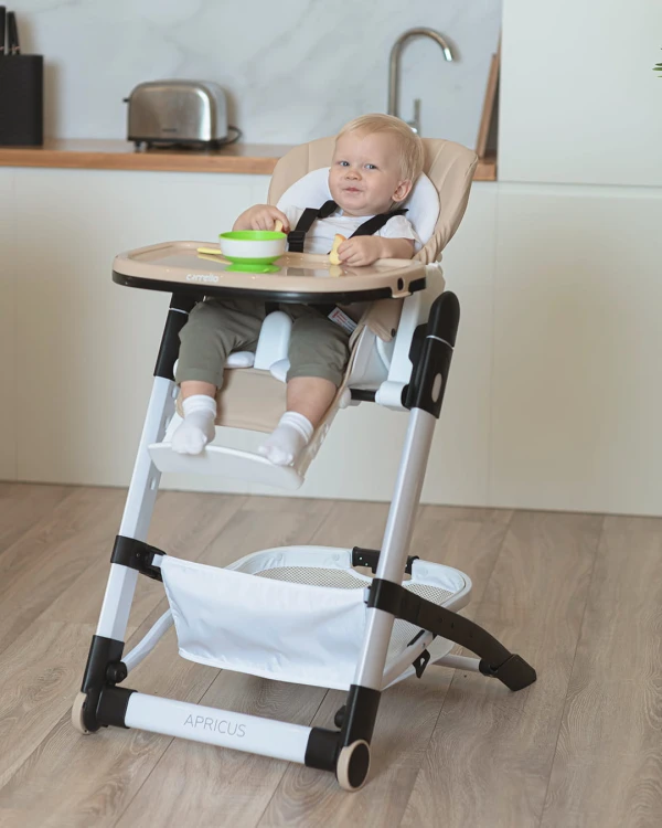 Krzesełko do karmienia Carrello Apricus 2w1