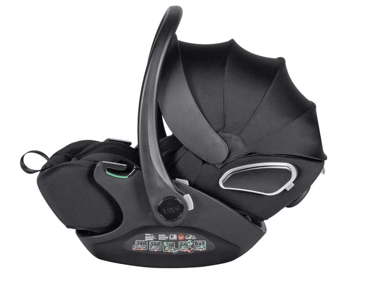 Fotelik samochodowy Carrello Vega i-Size 0-13kg Absolute Black