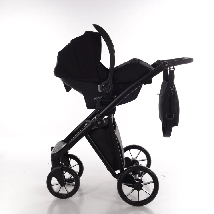 Wózek wielofunkcyjny Junama Smart 04 Black (z opcjonalnym fotelikiem do kupienia osobno)