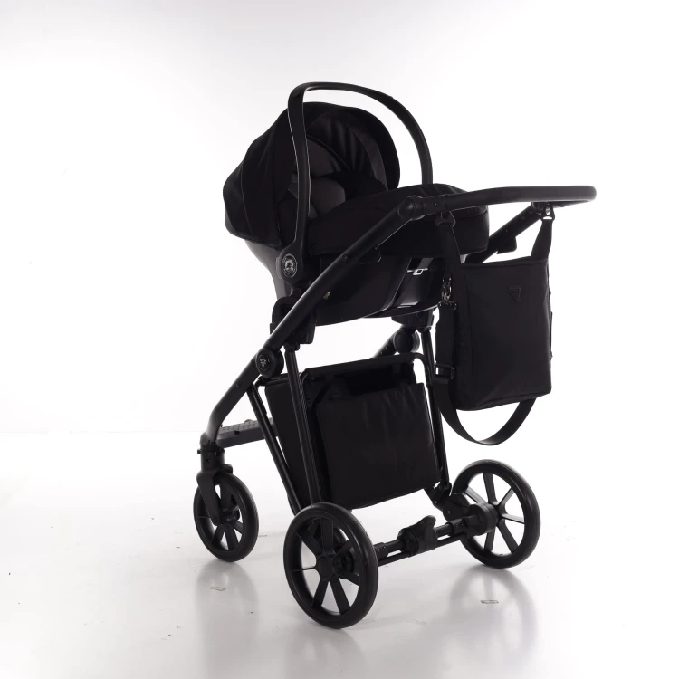 Wózek wielofunkcyjny Junama Smart 04 Black (z opcjonalnym fotelikiem do kupienia osobno)