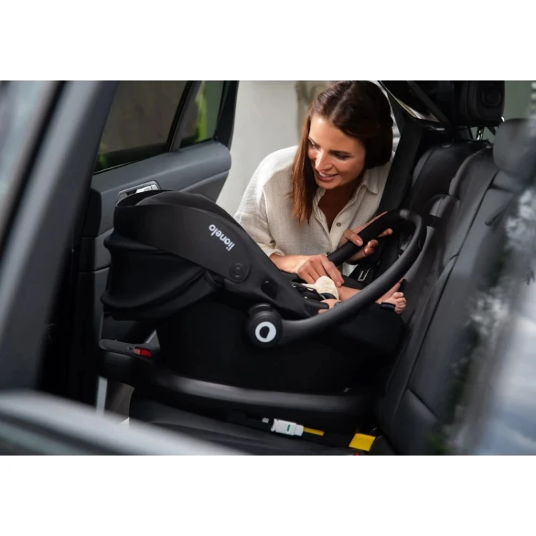 Baza Lionelo Astrid ISOFIX (z opcjonalnym fotelikiem do kupienia osobno)