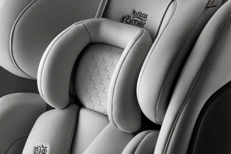 Fotelik samochodowy Britax Romer Swivel-Grow Max Air Linen Grey